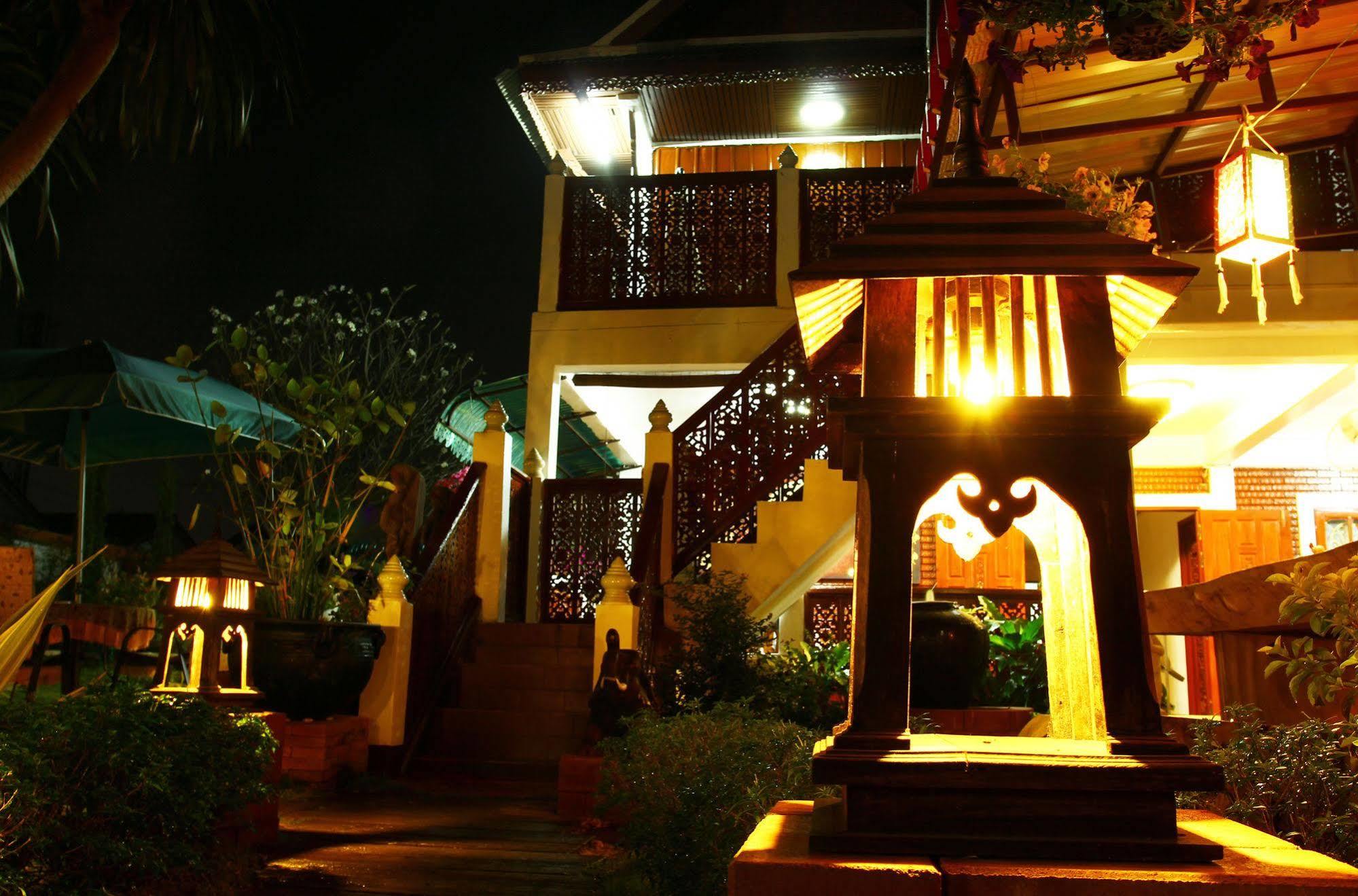 Grand Lanna Hotel Chiang Mai Luaran gambar