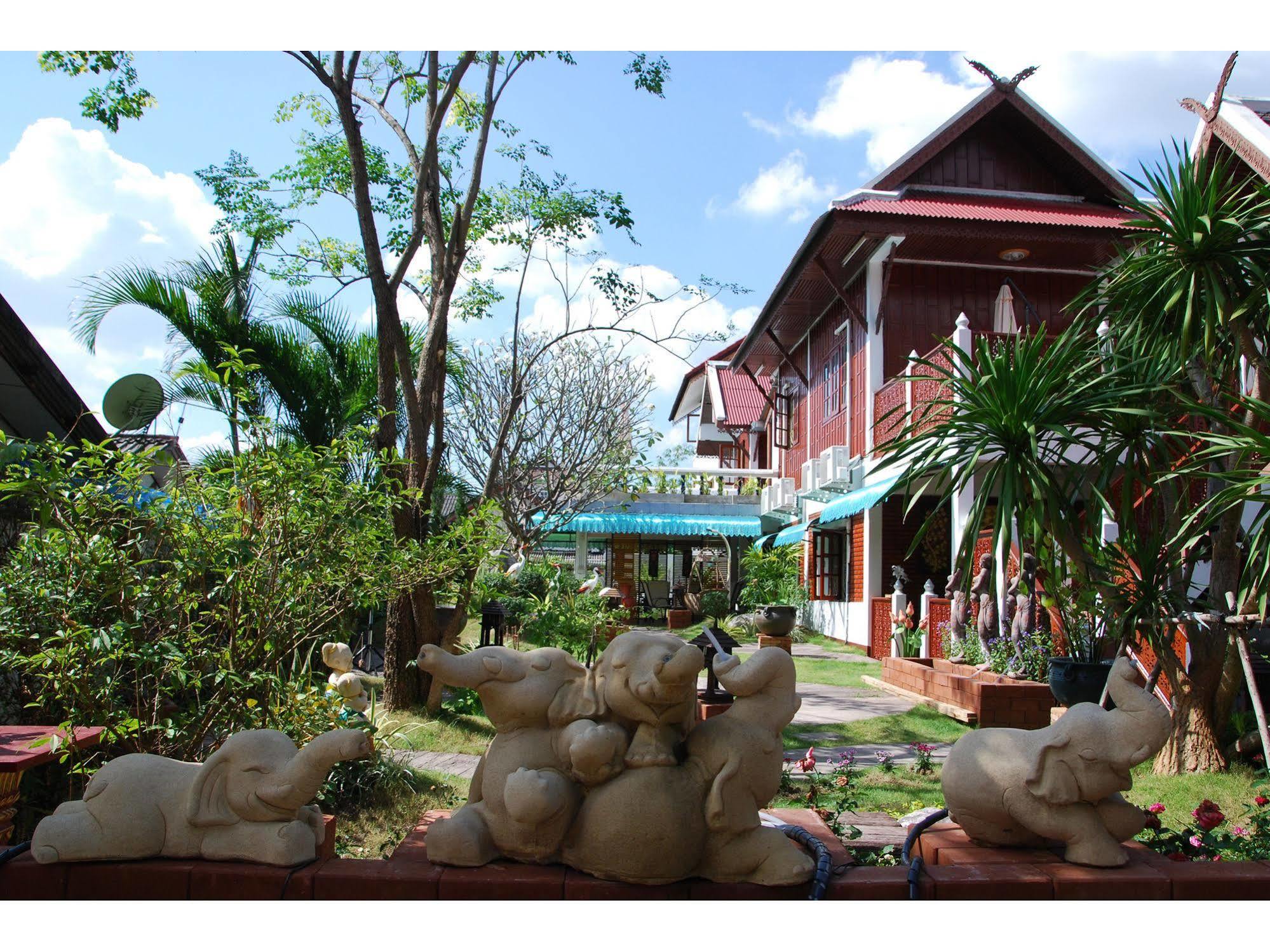 Grand Lanna Hotel Chiang Mai Luaran gambar