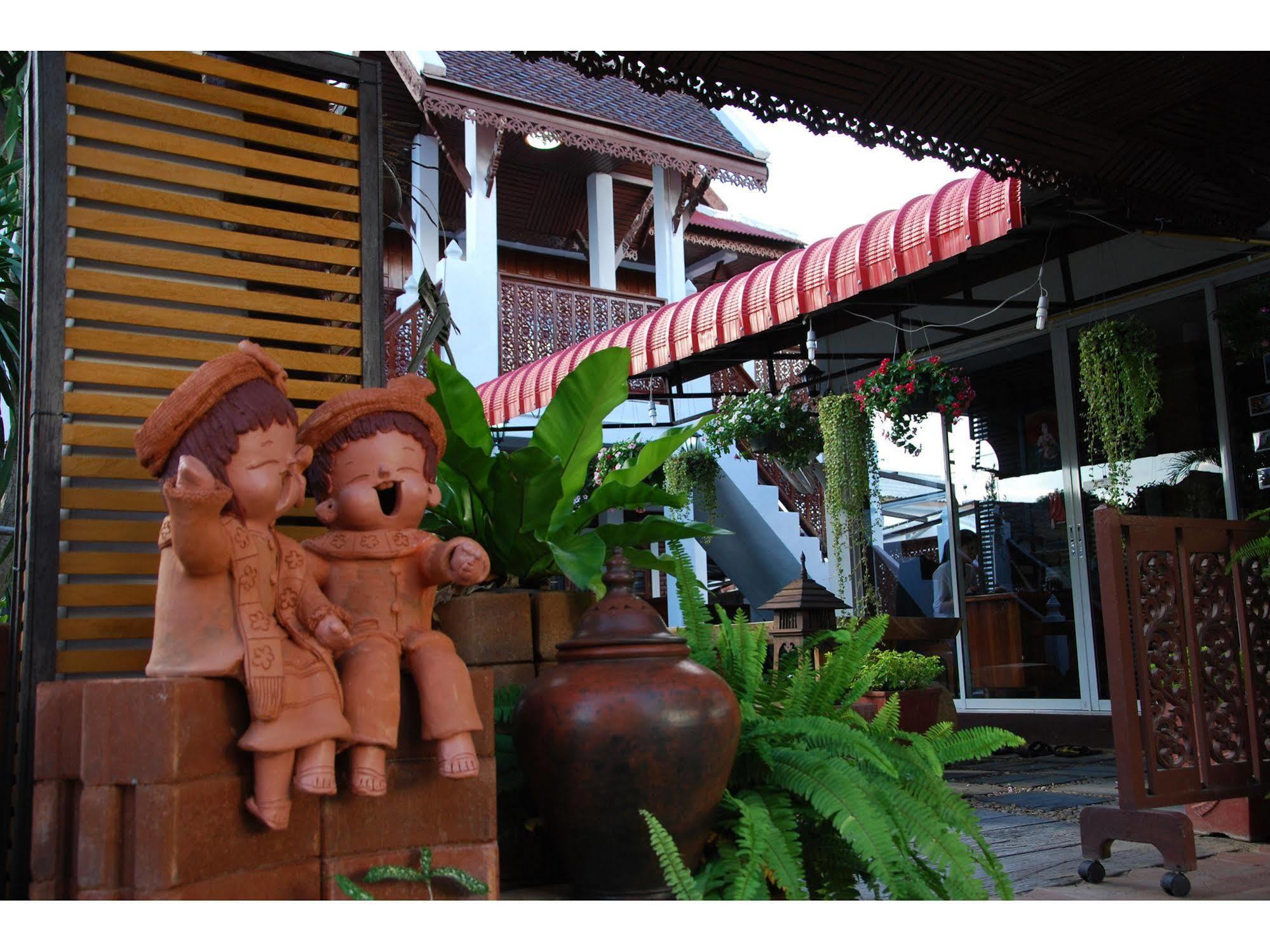 Grand Lanna Hotel Chiang Mai Luaran gambar